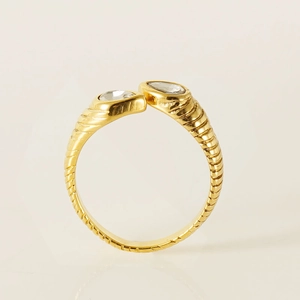 Vintage 18K gold plated stainless steel teardrop zircon ring with textured spiral band