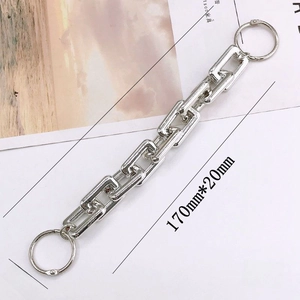 Detail view of silver acrylic shoe chain with size dimensions 235mm and 28g weight