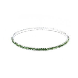 Einreihiges Armband in Silberoptik mit leuchtend smaragdgrünen Kristall-Strasssteinen