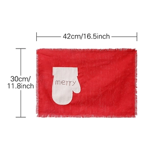 Christmas burlap placemat with red glove applique and size measurements in 42x30cm