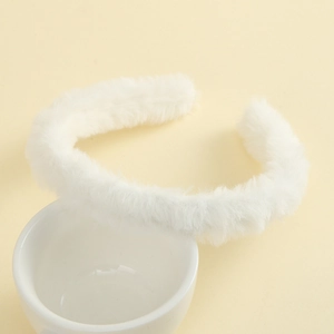 Plush white faux fur headband with fluffy texture for a sweet aesthetic style