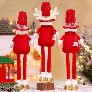 Trois poupées de Noël à paillettes rouges incluant Père Noël bonhomme de neige et renne set