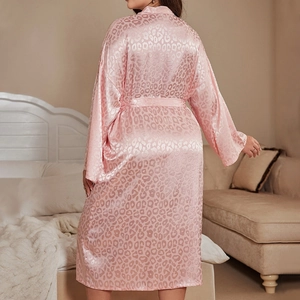 Pink leopard jacquard silk satin bathrobe with mid-length cut and elegant loose sleeves