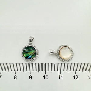 18K gold-plated geometric shell pendants with zircon inlay shown with size measurement