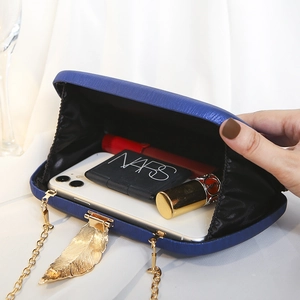 Elegante borsa da sera in PU blu scuro con chiusura a foglia oro e catena in metallo