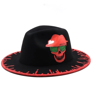 Chapeau fedora en laine noir avec bord rouge dégoulinant et motif crâne urbain