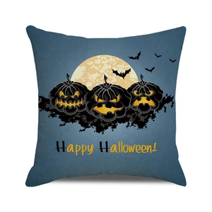 Gros plan d'une housse de coussin carrée en lin avec imprimé Happy Halloween