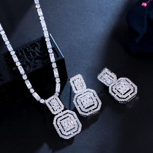 Elegant vintage silver square zircon jewelry set with necklace and stud earrings