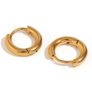 Boucles d'oreilles créoles classiques en acier plaqué or 18 carats au design rond