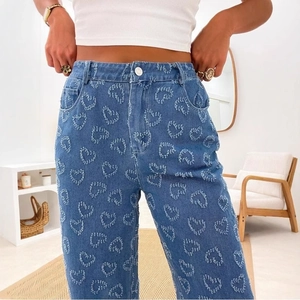 High waist straight blue denim jeans with all-over heart jacquard pattern for women