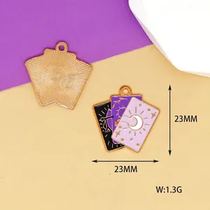 Detail showing dimensions of 23mm by 23mm and a weight of 1.3g for the tarot charm