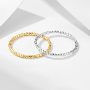 Minimalist S925 sterling silver twisted rope rings in gold and silver finishes