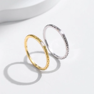 Minimalist S925 silver hammered texture rings with rectangular gems in gold and silver