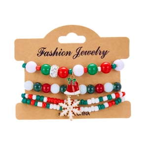 Set di braccialetti di Natale con perline acriliche colorate e ciondoli a fiocco di neve
