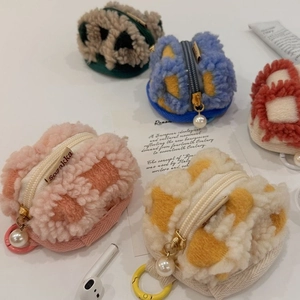 Custodia protettiva per auricolari in peluche colorata con trama a nido d'ape
