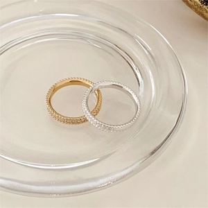 Elegant 925 sterling silver full zircon rings set in gold and silver finish on glass