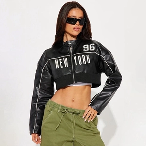 Damen Moto Jacke Aus PU Leder Kurz Geschnitten Stehkragen New York Print Langarm Streetwear Retro Biker Reißverschluss