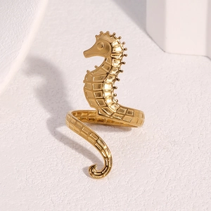Creative 18k gold plated seahorse open ring in stainless steel with detailed textures