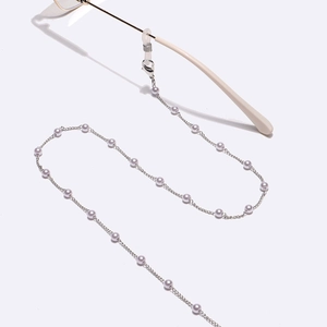 Minimalist pearl glasses chain and silver alloy lanyard with non-slip silicone loops