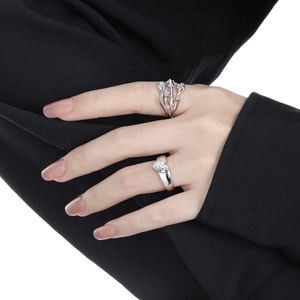 Elegant set of two S925 sterling silver rings with heart and floral zircon designs