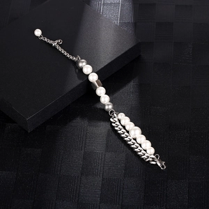 Bracelet double couche en maille cubaine et perles blanches en acier inoxydable argenté