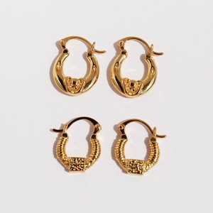 Vintage 3D Relief Brass U-Shaped Earrings For Women Minimalist Constellation Pattern Electroplated Copper Hoop Earrings Commuter Fashion Jewelry