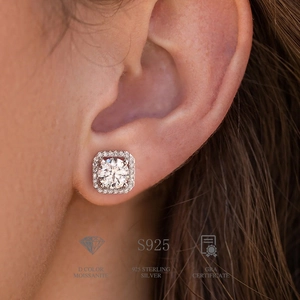 Luxury D color square moissanite stud earrings in S925 sterling silver with GRA certificate
