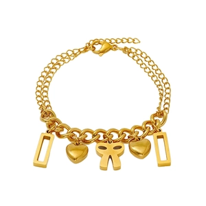 Lussuoso bracciale in acciaio al titanio placcato oro 18K con ciondoli a cuore e fiocco
