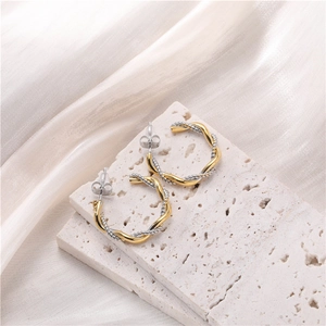 18K Gold Plated Stainless Steel Two-tone Twisted Hoop Earrings Geometric Braided C-shaped Earrings For Women Fashion Jewelry