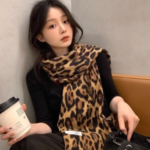Leopard Print Scarf Imitation Cashmere Tassel Shawl Winter Warm Fashion Neck Wrap For Women Elegant Soft Versatile