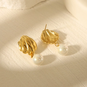 Elegant 18k gold plated stainless steel scallop shell earrings with white pearl pendants