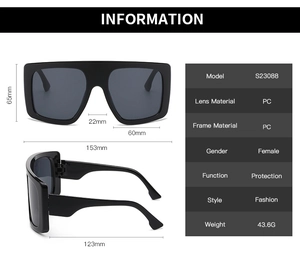 Detailed size specifications for oversized square sunglasses featuring 153mm frame width