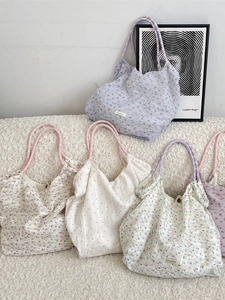 Sac fourre-tout en toile à motif floral cerise avec poignées tressées pour le quotidien