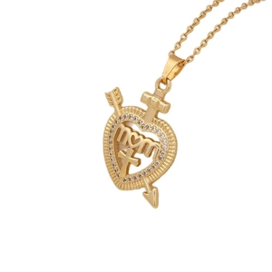Golden heart arrow necklace with MOM lettering and zircon stones on a fine chain