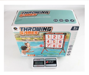 Children's 2-in-1 water and land throwing game set weight measurement on digital scale