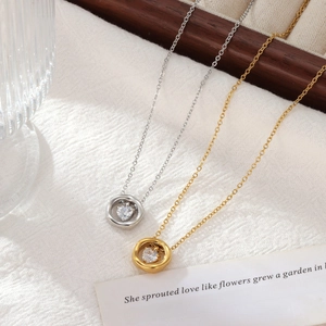 Collier Pendentif Cœur Zircon Acier Titane Anneau Cercle Poli Élégant Bijoux Pour Femmes