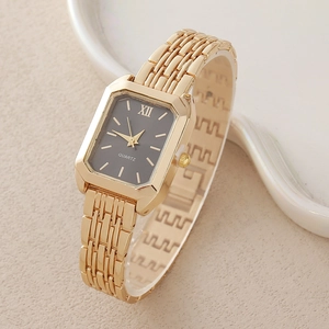 Elegant Women Fashion Square Quartz Watch Gold Stainless Steel Strap Minimalist Roman Numeral Rectangle Dial Luxury Wristwatch