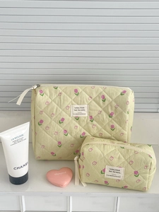 Floral makeup bag set with tulip patterns and quilted design for travel storage