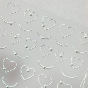 Stickers 5D fins et durables pour nail art avec perles irisées et motifs de cœurs