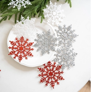 Fiocchi Di Neve Sospesi In Plastica Con Brillantini Per Decorazione Albero Di Natale Accessori Per Casa Feste Invernali