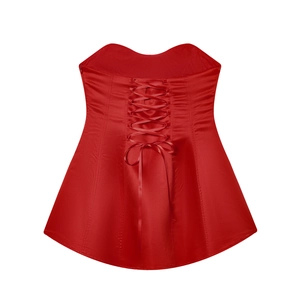 Dettaglio posteriore stringato di un corsetto in raso rosso con lacci regolabili