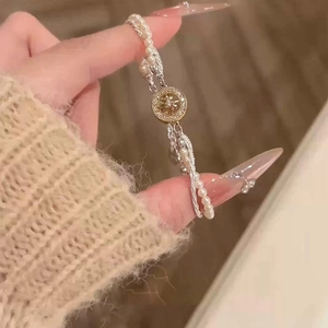Elegant Artificial Pearl Bracelet For Women With Alloy Star Charm And Zircon Layered Retro French Style Jewelry Gift