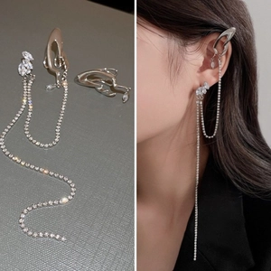 Détails du lot de boucles d'oreilles et de clips à pampilles en argent et strass
