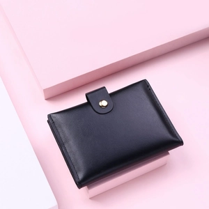 Portafoglio donna minimalista in morbida pelle PU nera con chiusura a scatto dorata