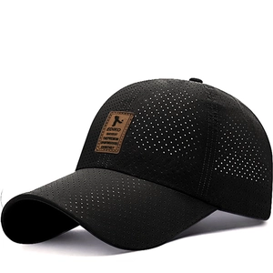 Herren Sommer Mesh Baseballkappe Schwarz, atmungsaktiv, schnelltrocknend mit Logo