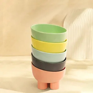 Lot de 5 bols empilables pour chats aux couleurs pastel avec design ergonomique