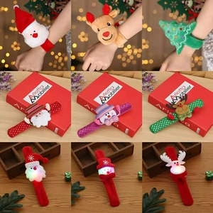 Bracelets de Noël lumineux avec dessins de Père Noël et renne en peluche douce