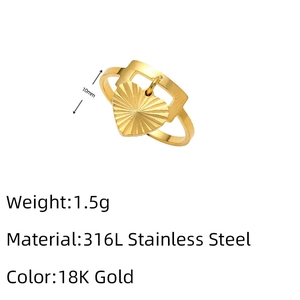 Detail showing 316L stainless steel heart pendant with 18K gold plating and 10mm width