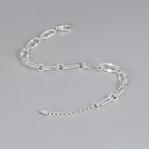 Elegant S925 sterling silver lip-link chain bracelet for women with lobster clasp