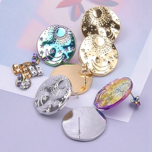 304 stainless steel stud earrings with sun moon star relief in gold and silver plating